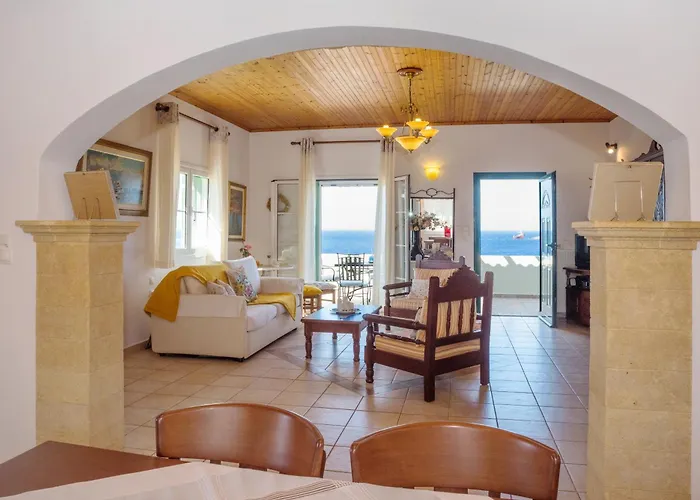 Diakofti Hilltop Sea House 度假居 *